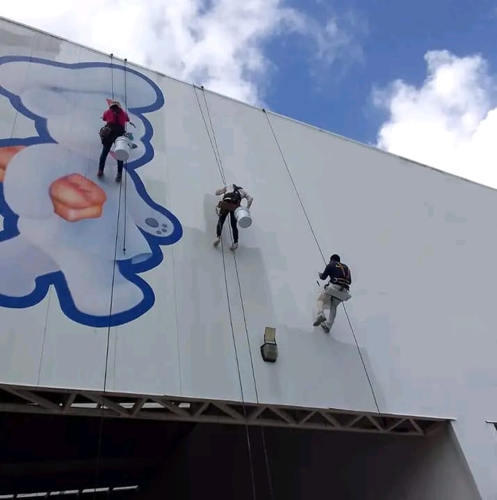 Letreros e iluminación